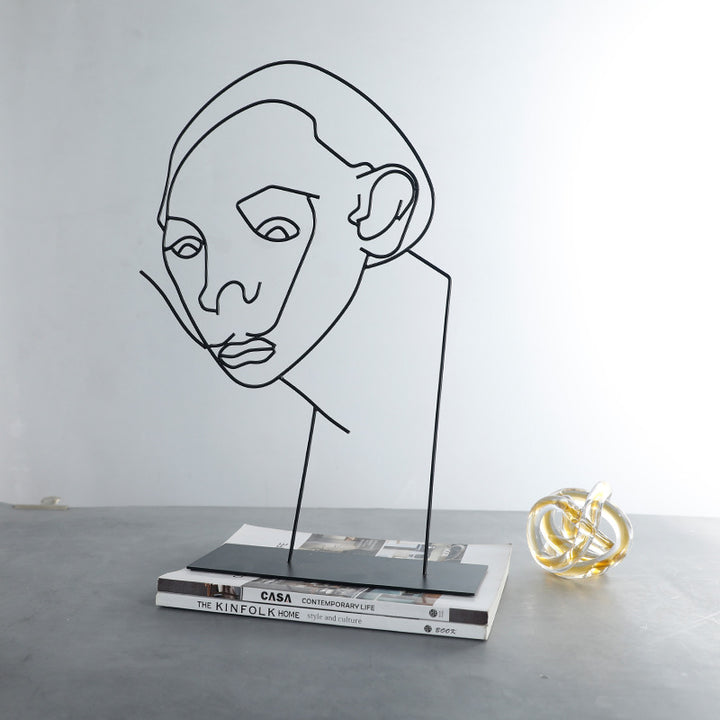 Artistic Wire Face Sculpture