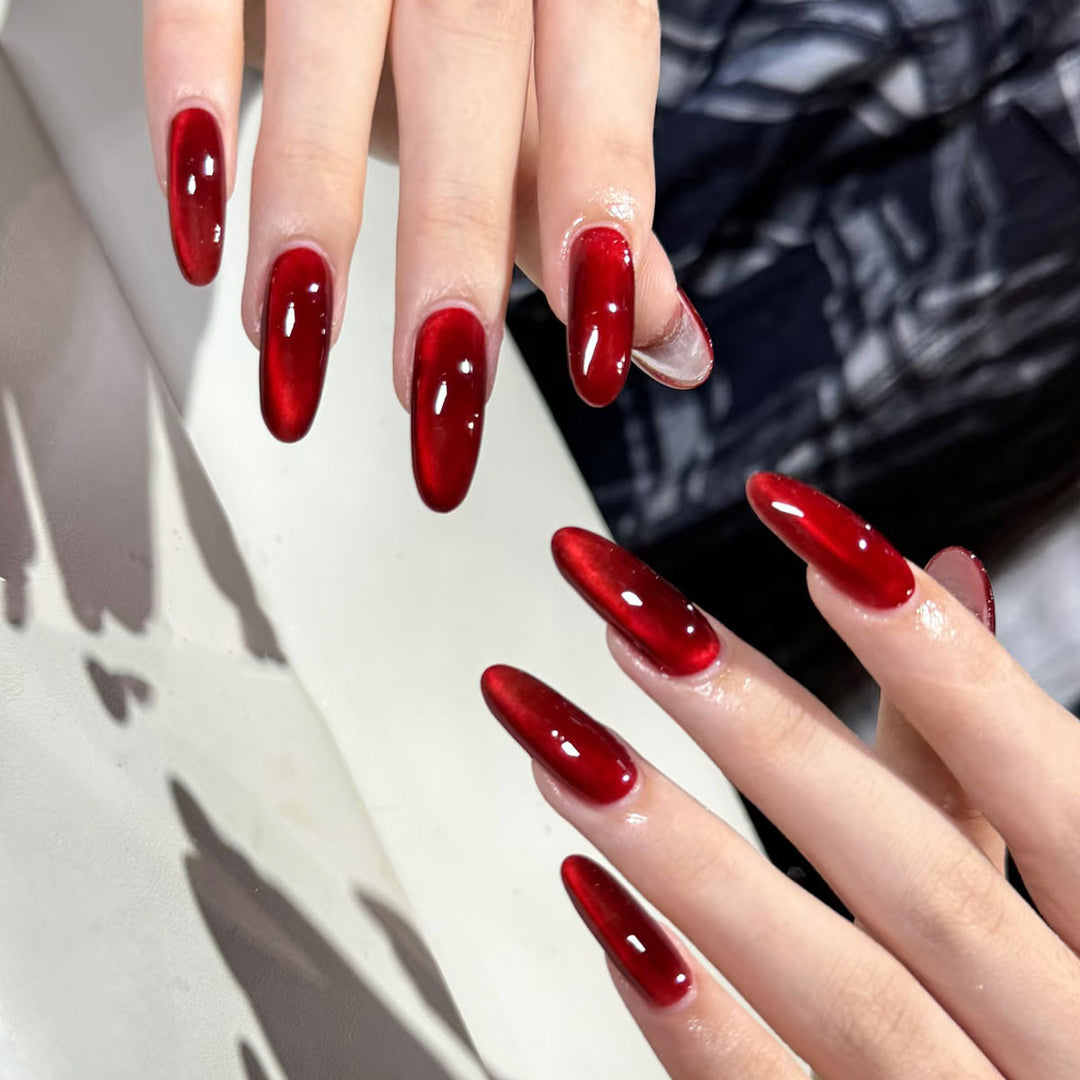 Glossy Stiletto Gel Nail Extensions