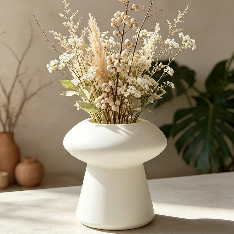 Contemporary Sculpted Decorative Vase Kalsten