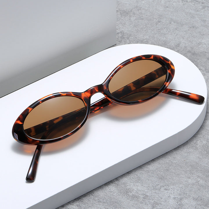 Women's fashionable sunglasses in contemporary oval design Kalsten