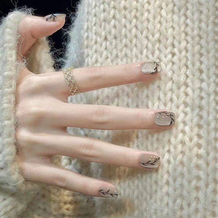 Whimsical Character-Designed Press-On Nail Art Kalsten