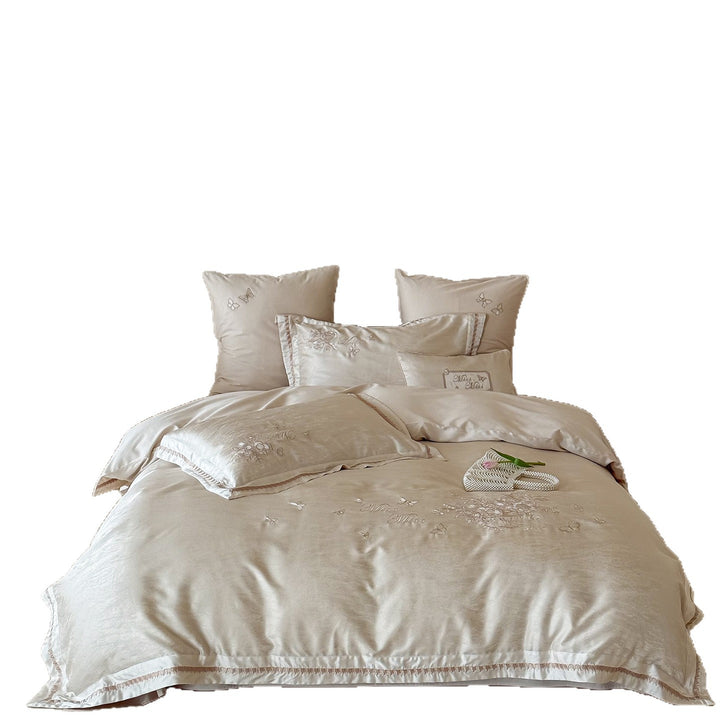 Bedding set made of silky cotton satin with floral and butterfly embroidery