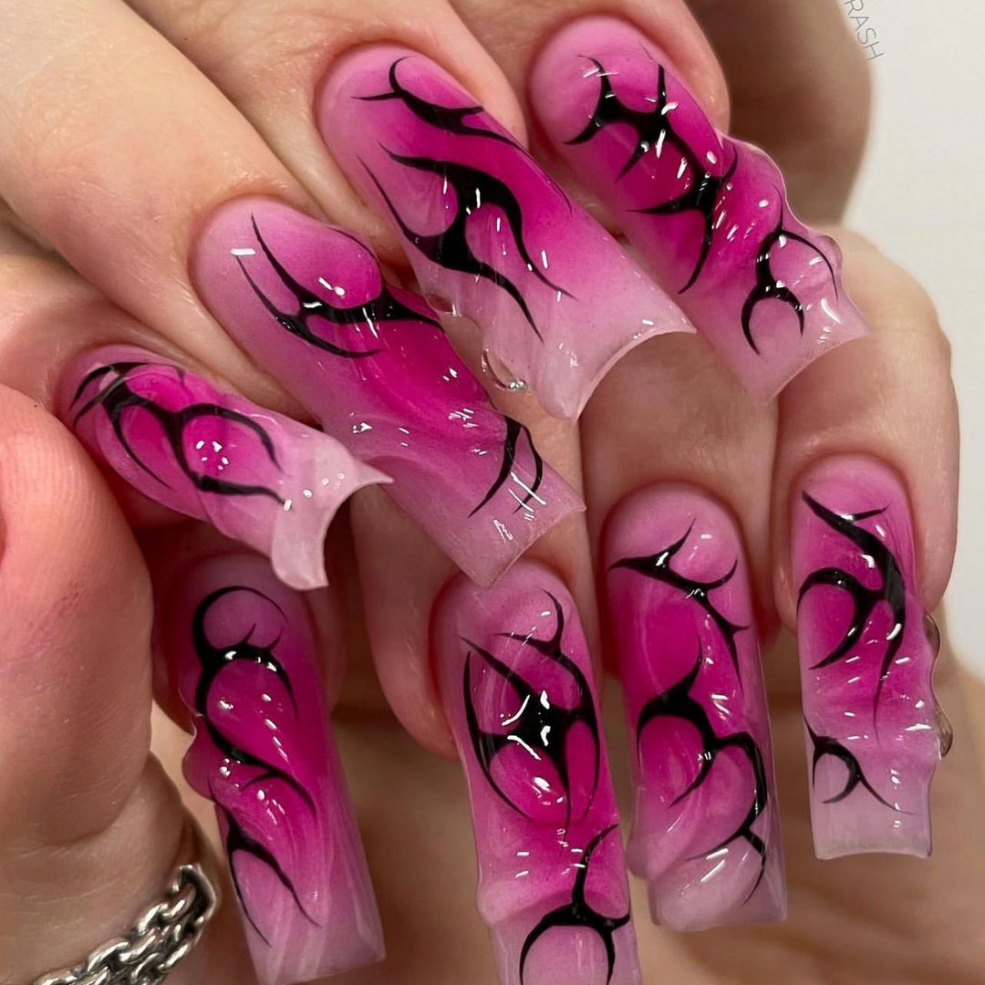 Artificial nail art with modern tribal design Kalsten