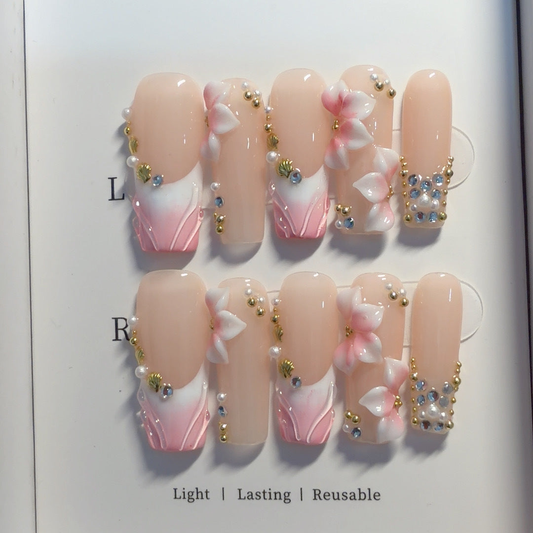 Elegant Floral Press-On Nail Art Set