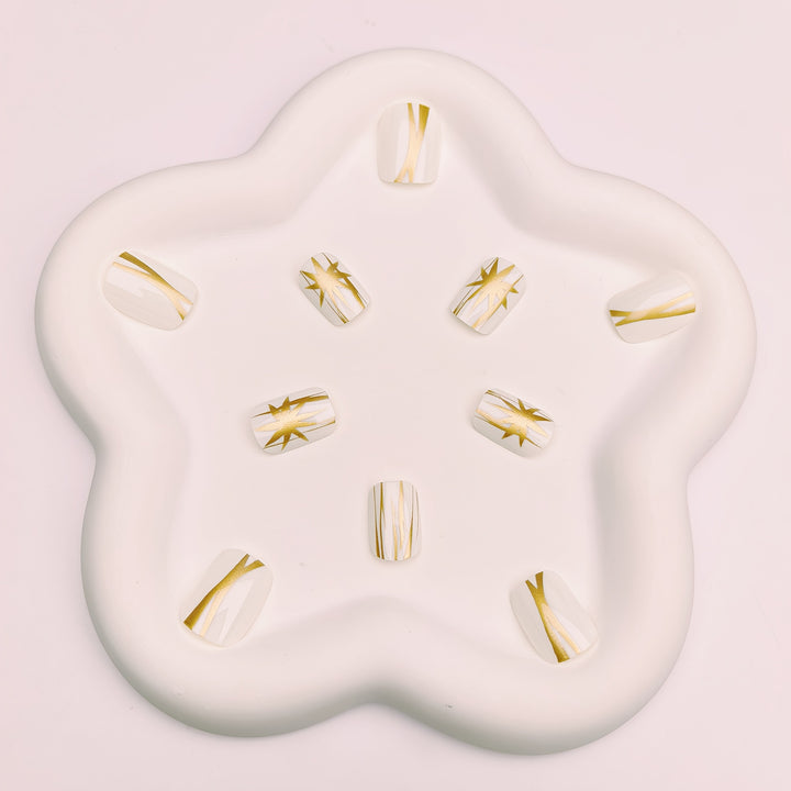 Elegant Nail Design Kalsten