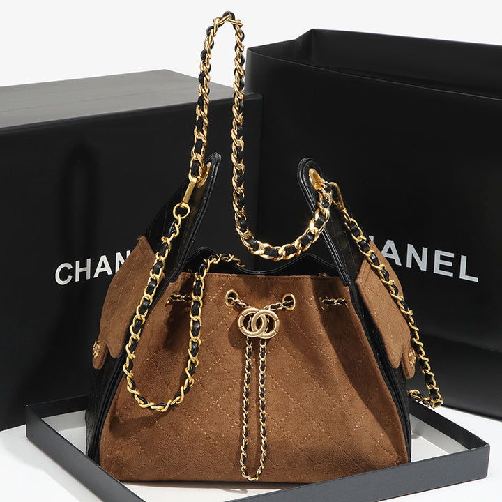 Elegant Quilted Bucket Handbag