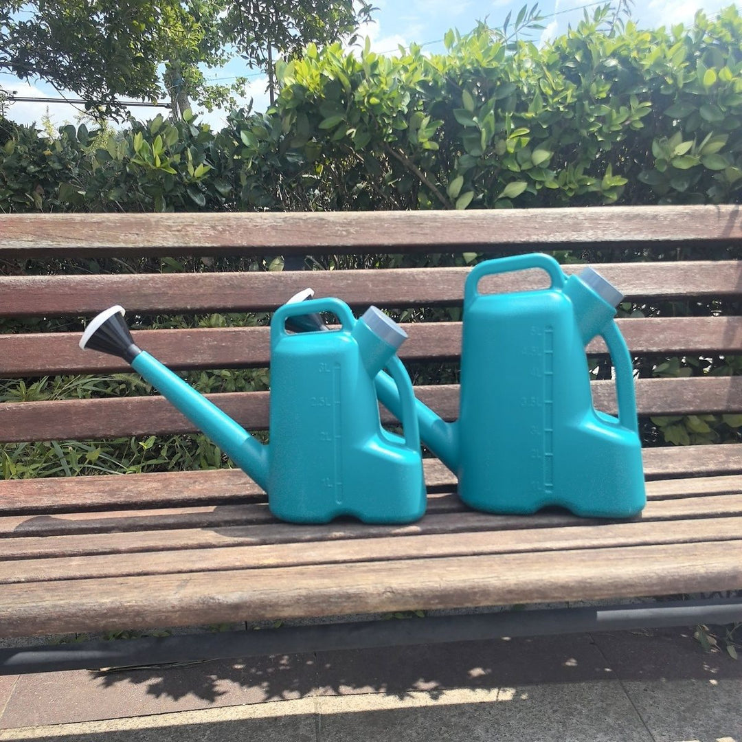 Ergonomic Plastic Watering Can Kalsten