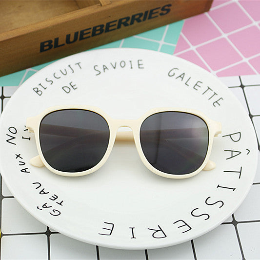 Ladies' fashionable sunglasses in elegant, octagonal design Kalsten