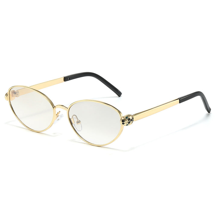Chic Cat-Eye Sunglasses with Luxurious Gold Accents Kalsten