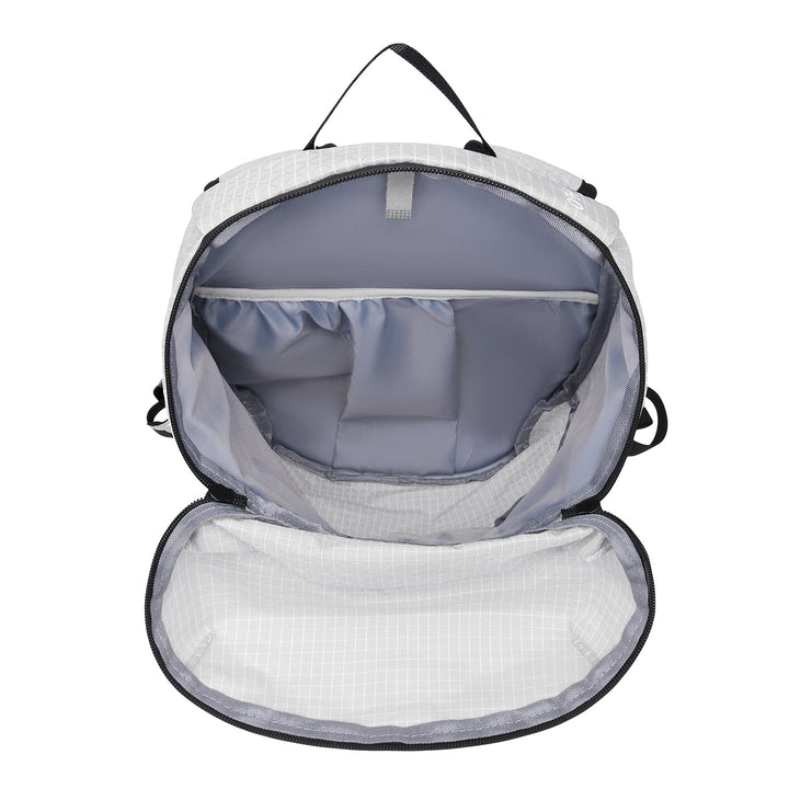 Outdoor backpack with versatile compartment system and comfort carrying system Kalsten