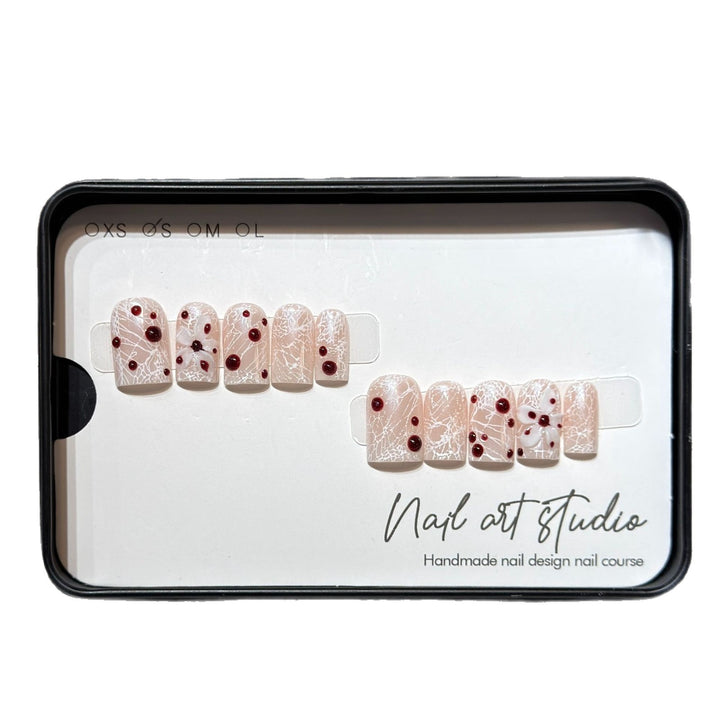 Artistic Press-On Nail Art Set with Unique Design Kalsten