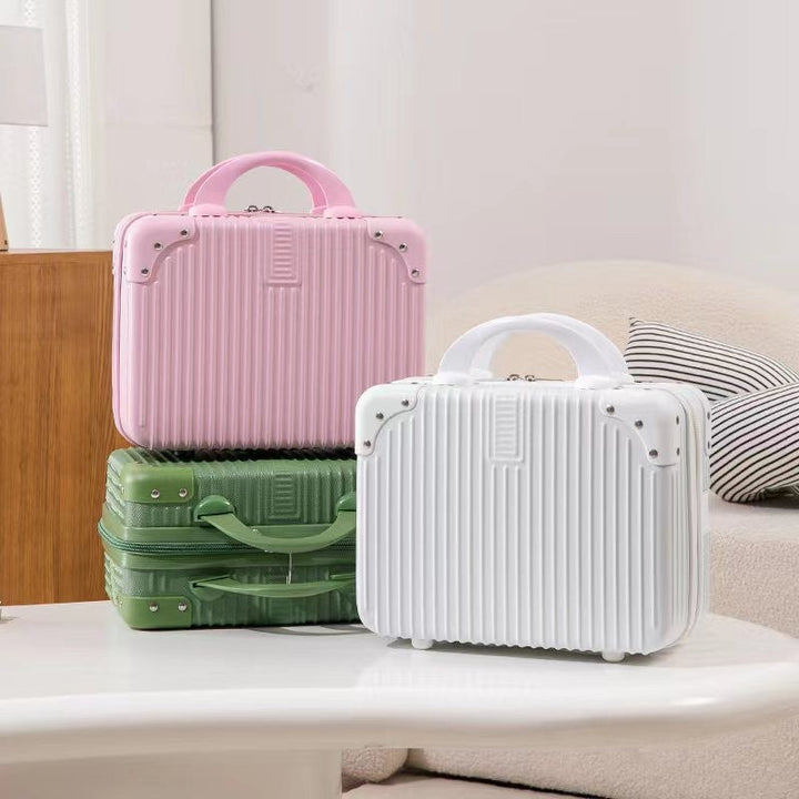 structured hard-shell travel cosmetic carry case with reinforced corner guards and ergonomic handle Kalsten