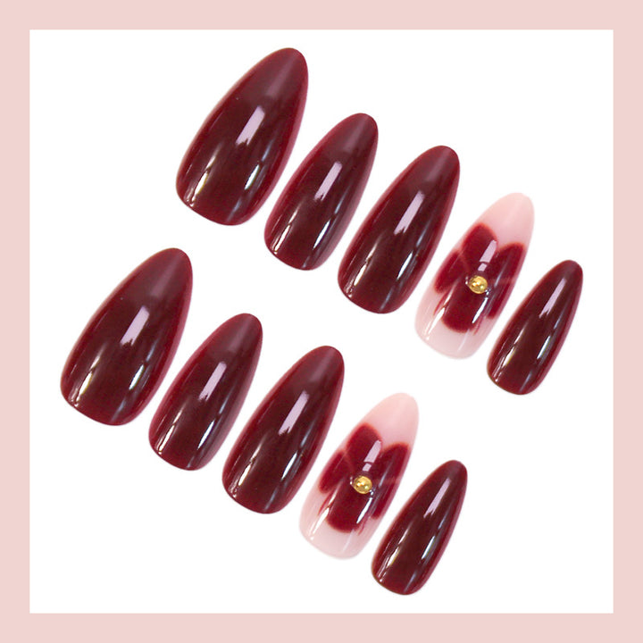 Nail art set with modern floral accents Kalsten