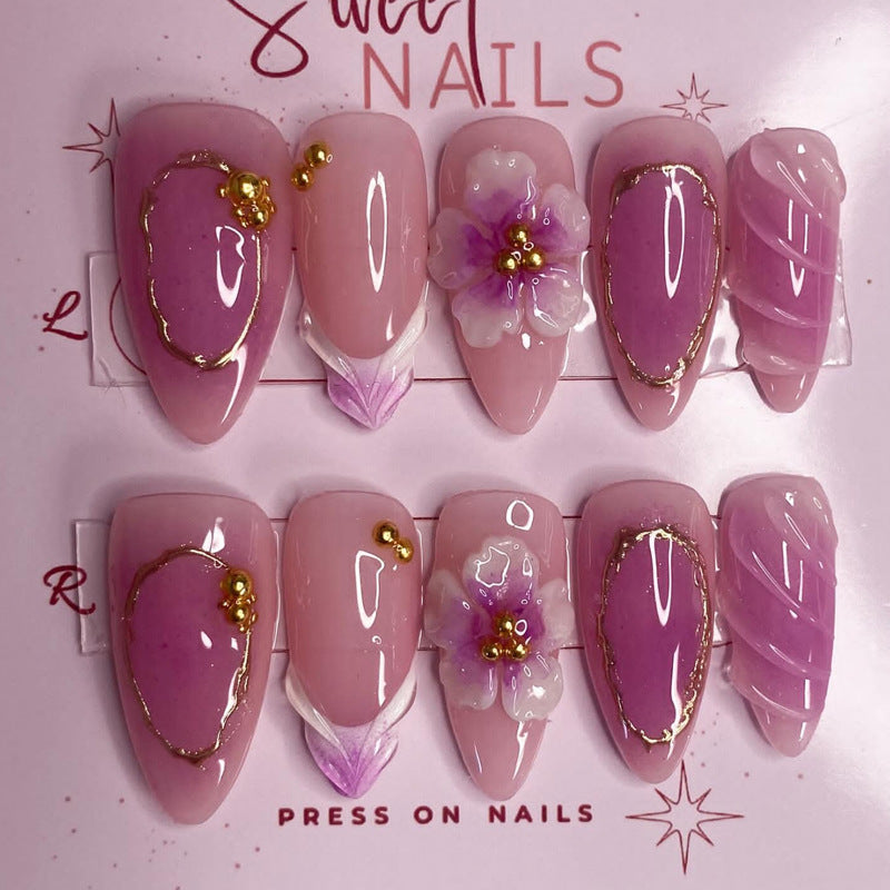 Artificial nail set with elegant flower accents Kalsten
