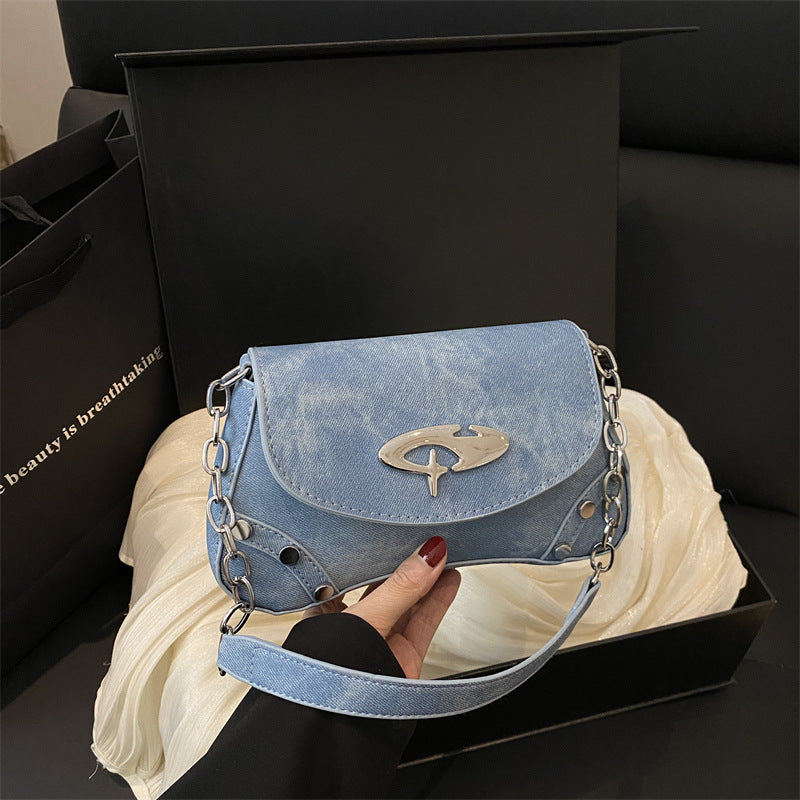 Chain-Detail Shoulder Handbag