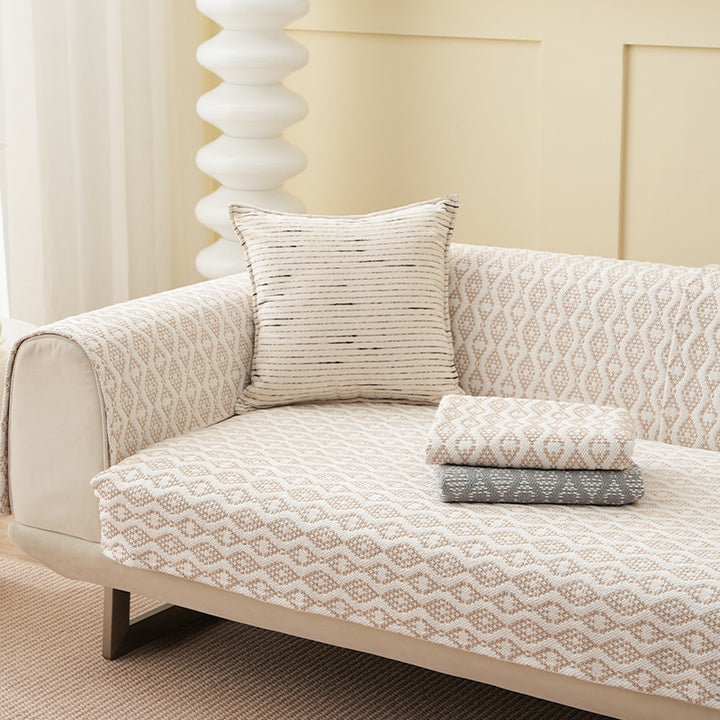 Low-Profile Lounge-Sofa with removable jacquard cover and rounded padded armrests