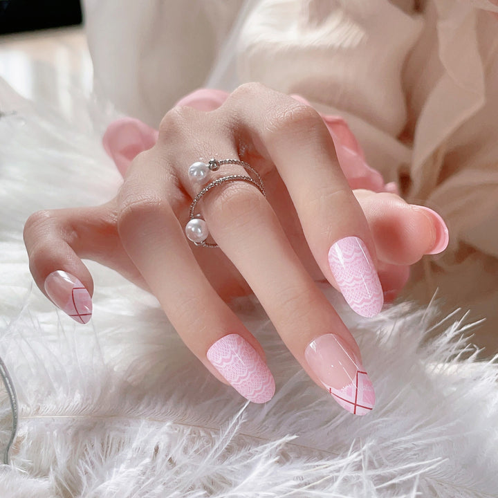 Elegant Lace and Geometric Design Press-On Nails