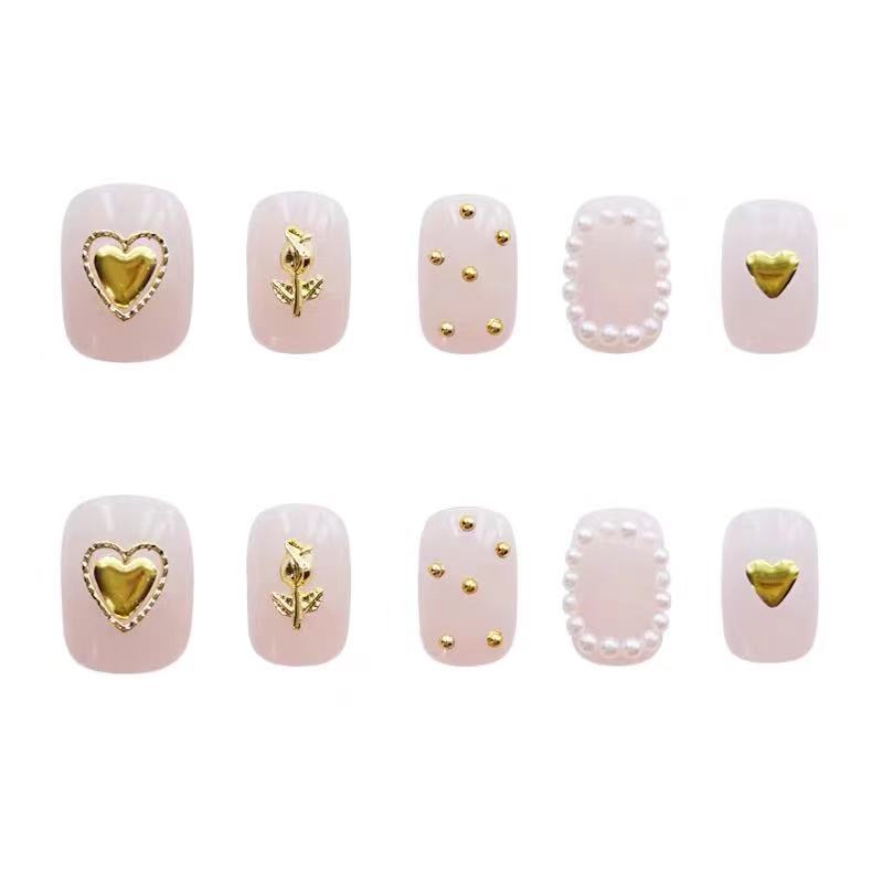 Elegant Nail Art Press-On Set