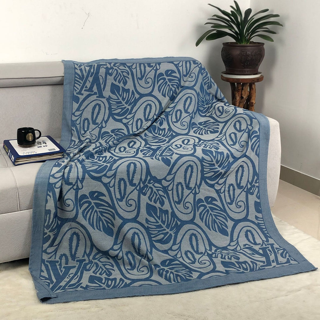 Cozy Decorative Blanket Kalsten