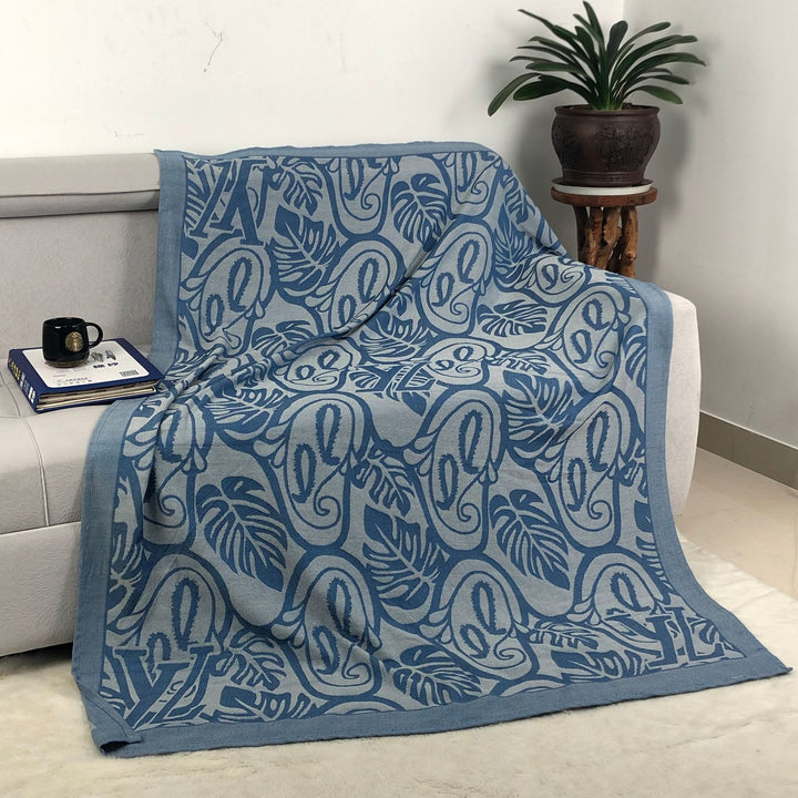 Cozy Throw Blanket Kalsten