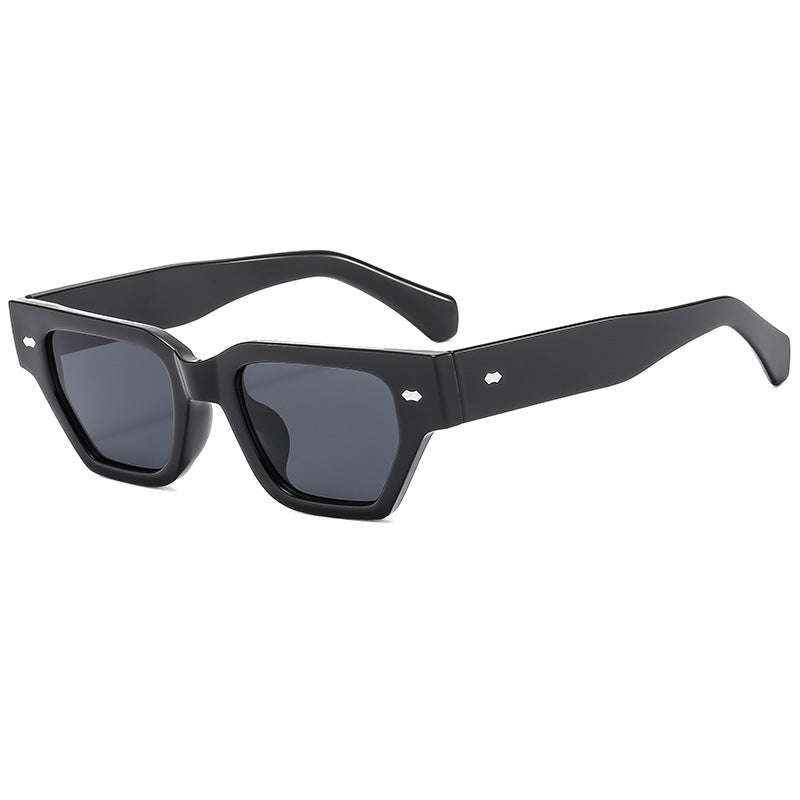 Women’s sunglasses in modern, geometric design with glare-free lenses Kalsten