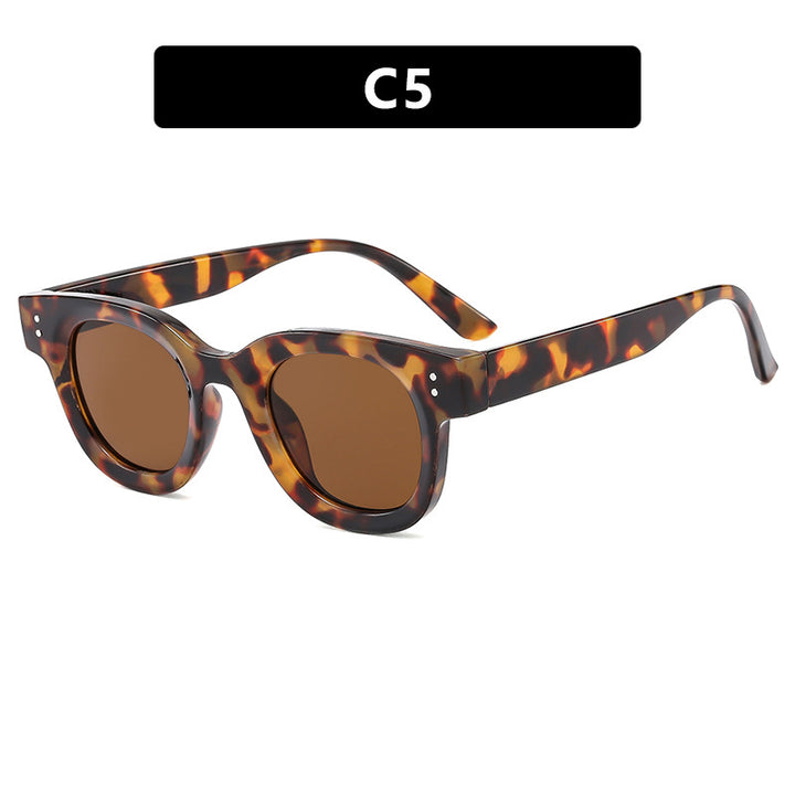 Ladies stylish sunglasses with distinctive design and polarized lenses Kalsten