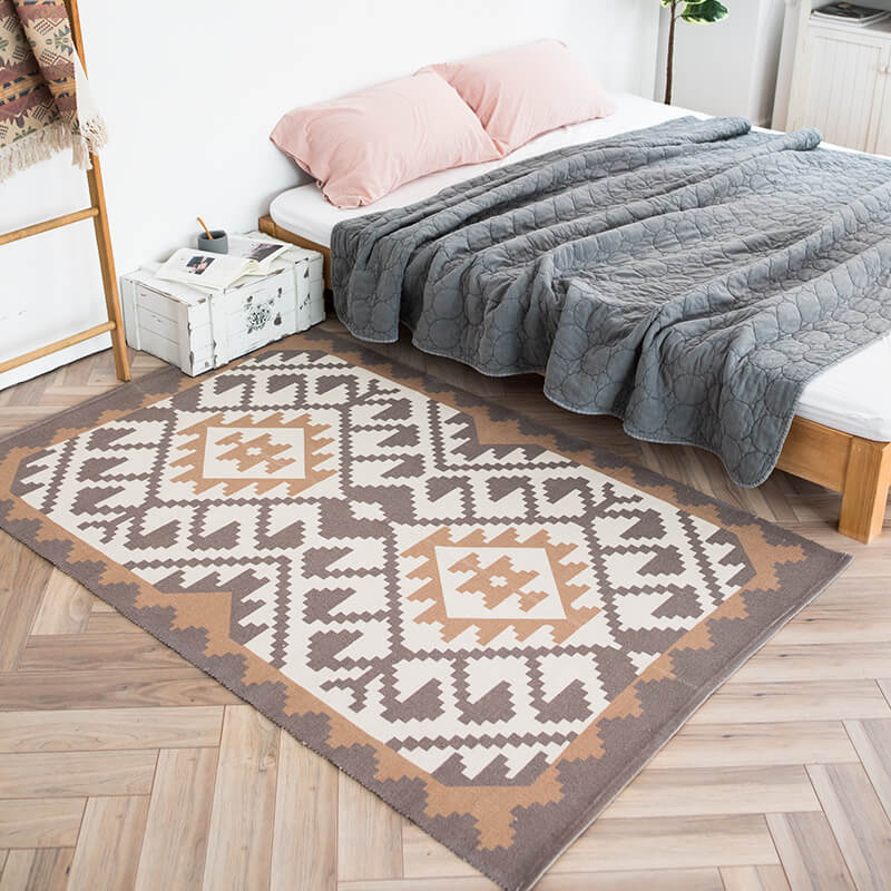 Flat woven washable table runner made of easy-care cotton-polyester blend with Moroccan ornament pattern
