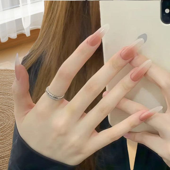 Elegant Artificial Nails with Fashionable Ombre Effect Kalsten