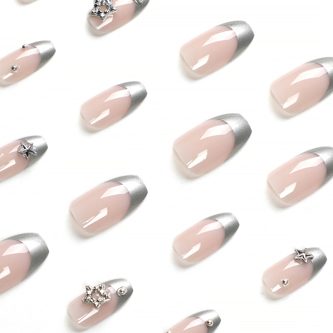 Glamorous acrylic nails with sparkling star design Kalsten