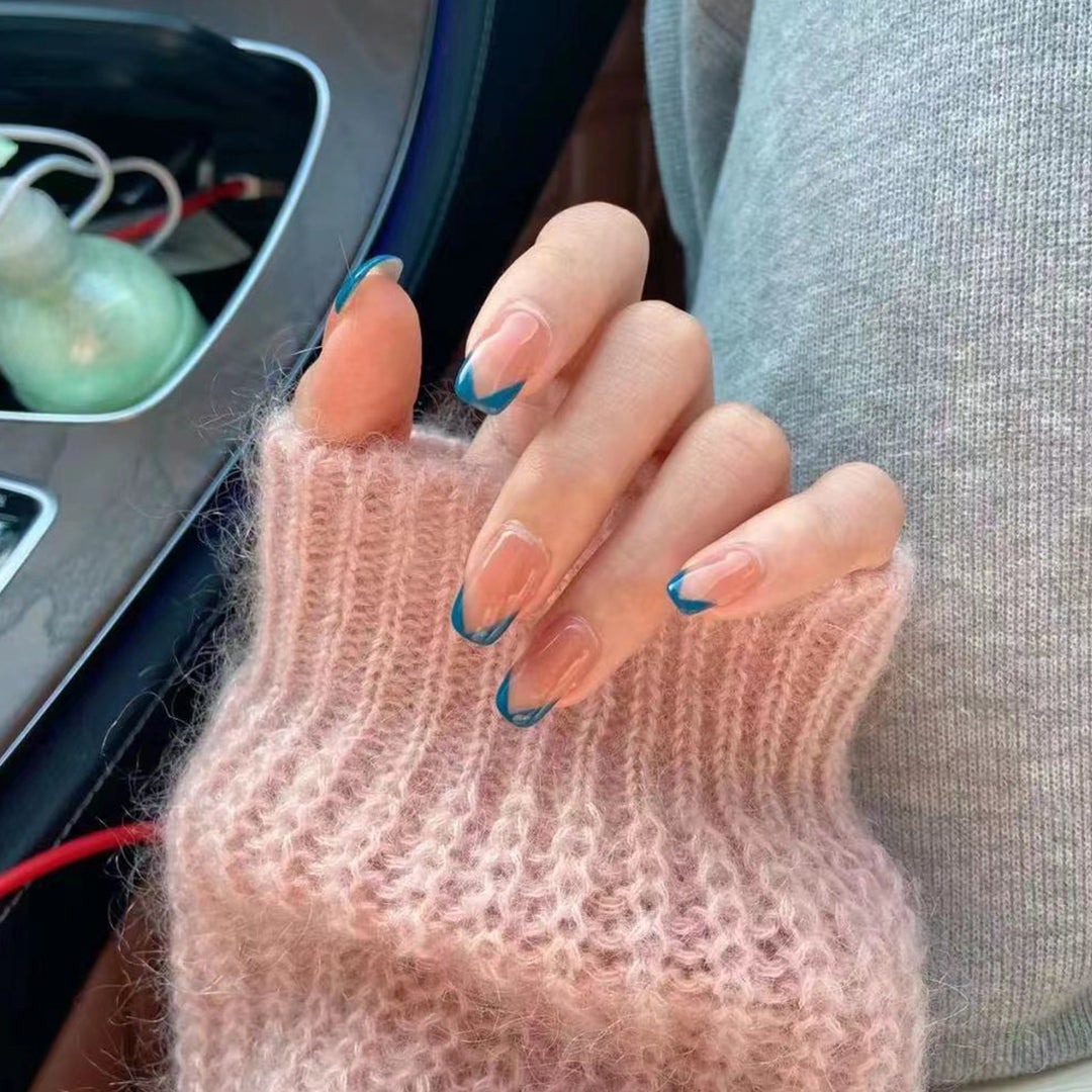 Stylish nail art with modern French tips Kalsten