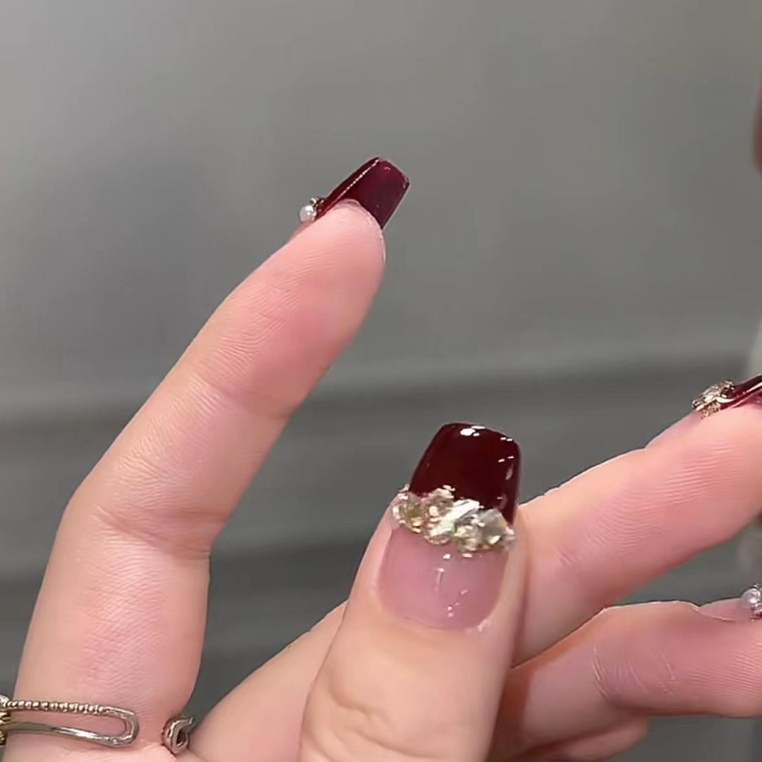 Premium Decorative Press-On Nail Set