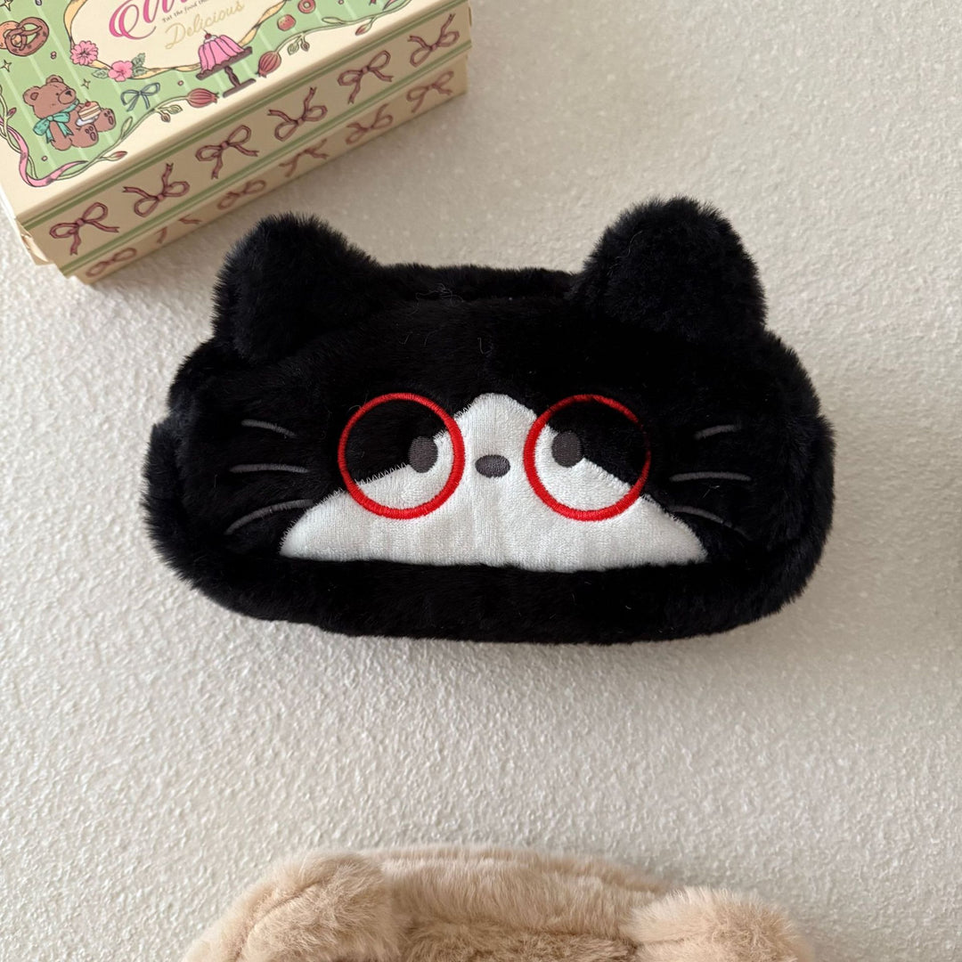 Care pillow with cute cat design Kalsten