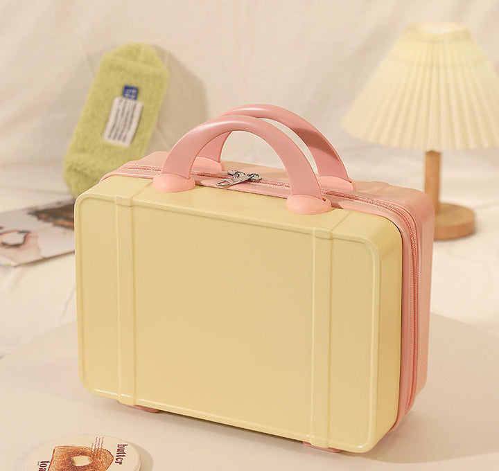 hard-shell travel cosmetic case with double-zip closure top handle and protective feet Kalsten