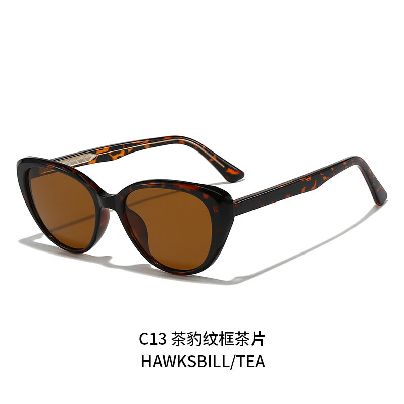 Women's stylish Cat-Eye sunglasses with UV protection and comfortable frame Kalsten