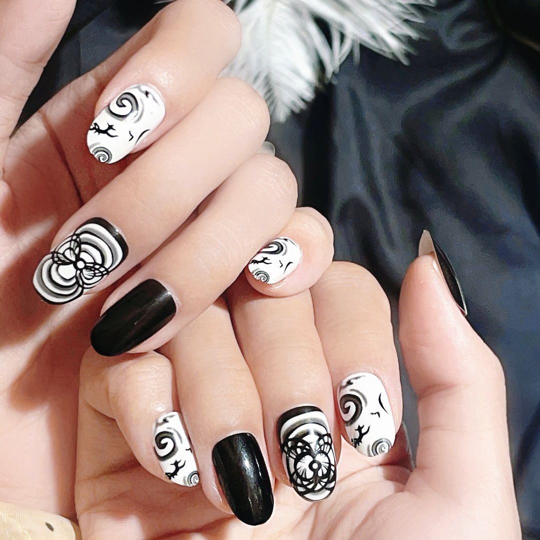 Artistic Patterned Press-On Nail Set