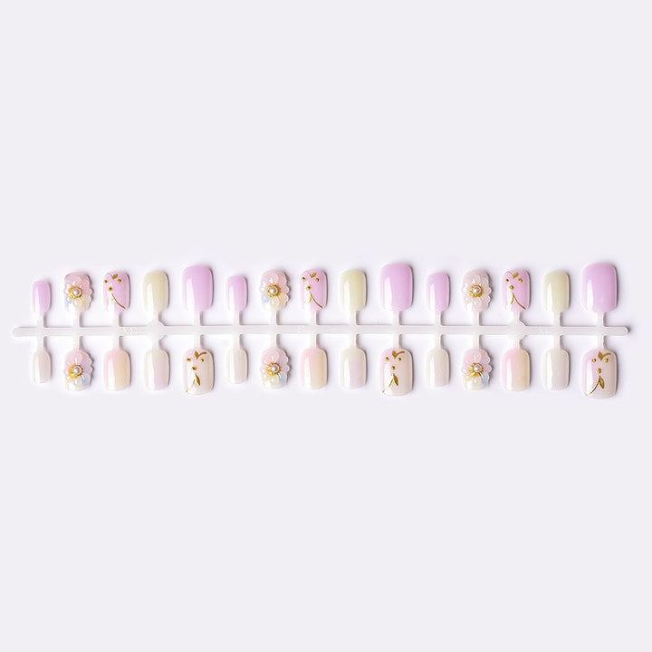 Floral-Themed Press-On Nail Art Set with Pearl Embellishments Kalsten