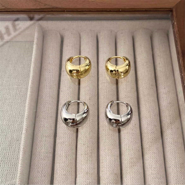 Fashionable Hoops Made of High-Quality Metal Kalsten