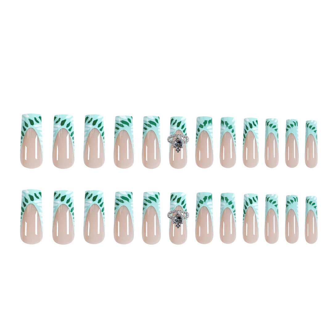 Exquisite artificial nails with jewelry details Kalsten