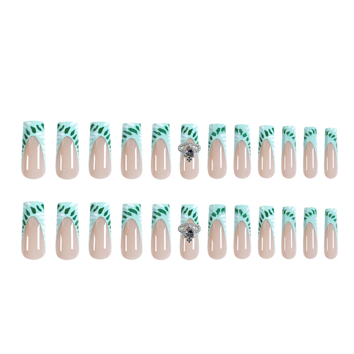 Exquisite artificial nails with jewelry details Kalsten