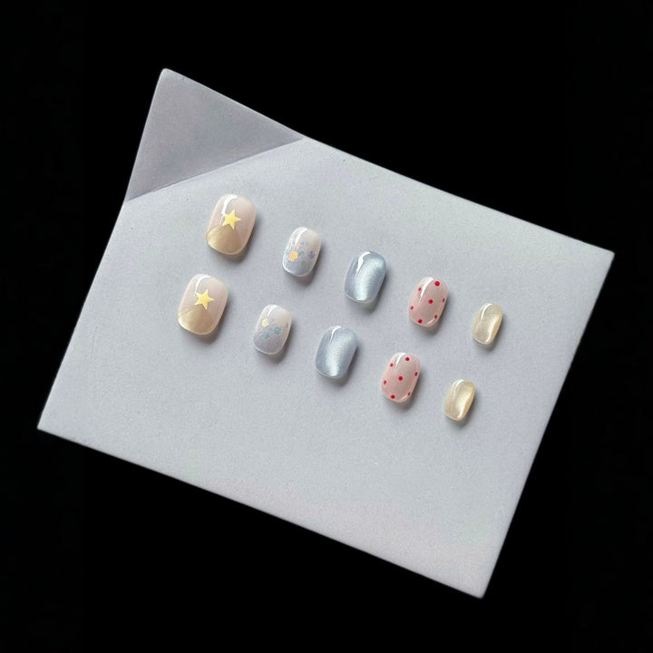 Artistic Press-On Nail Art Set with Stars and Dots