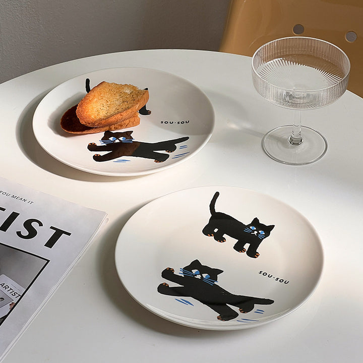 Ceramic plate with playful cat motif and matte-gloss glaze