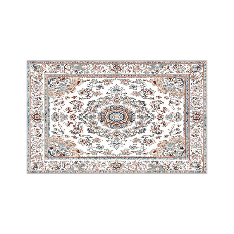 Vintage-Inspired Floral Area Rug Kalsten