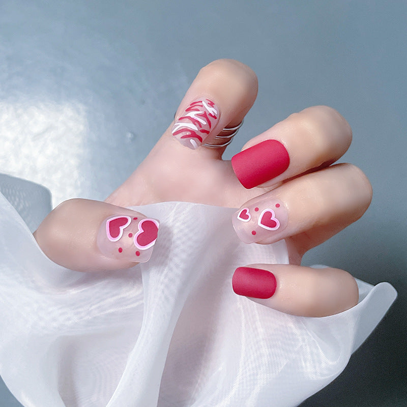 Decorative Heart Theme Press-On Nails Kalsten
