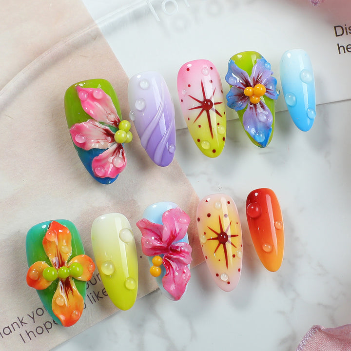 Creative nail set with handcrafted flower elements Kalsten