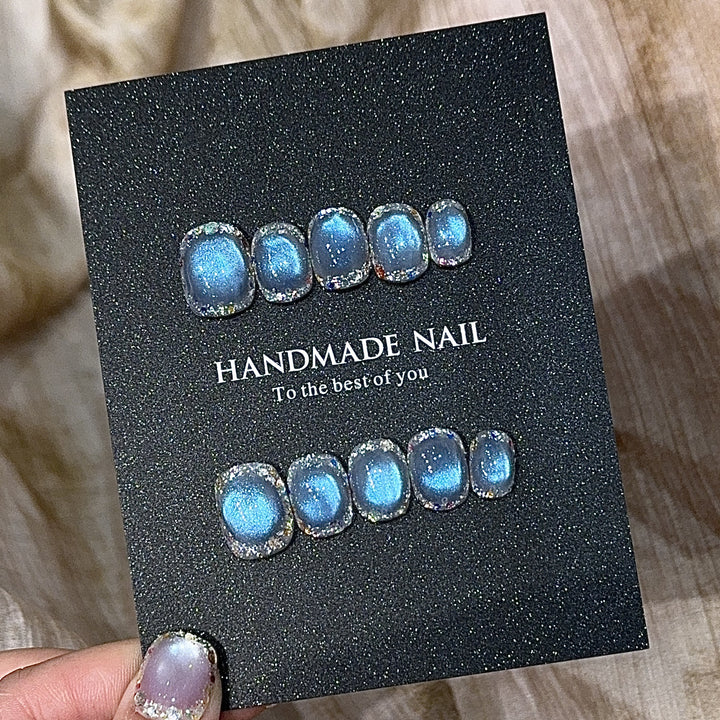 Handmade art nails with shimmering effects Kalsten
