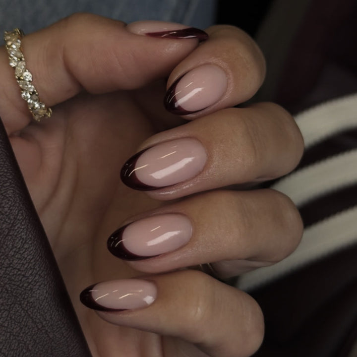 Elegant Stiletto Fake Nails with Gradient and Shine Kalsten