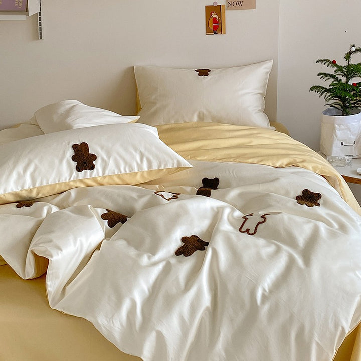 Reversible cotton satin duvet cover set with embroidered sheep and tree appliqués