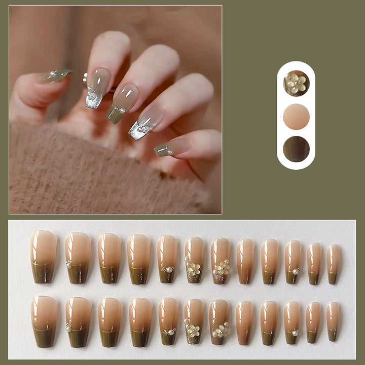 artful nail tips Kalsten