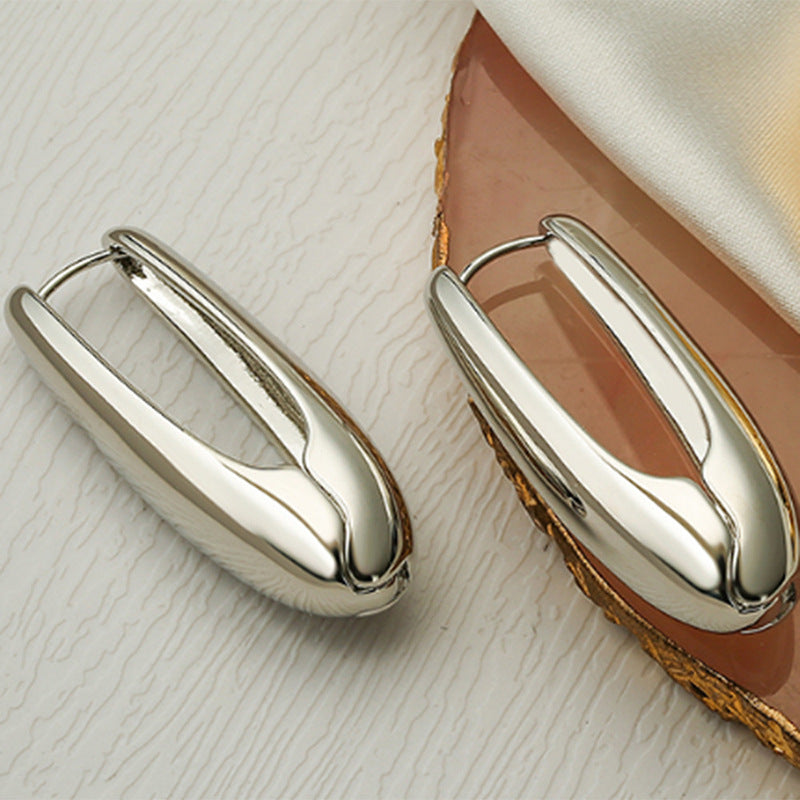 Elegant and Stylish Earrings Kalsten