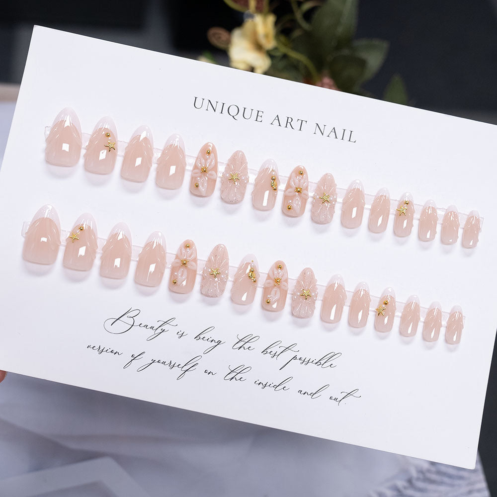 Artistic Summer-Themed Press-On Nails
